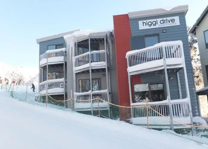 2 Higgi Drive - Ski In Ski Out